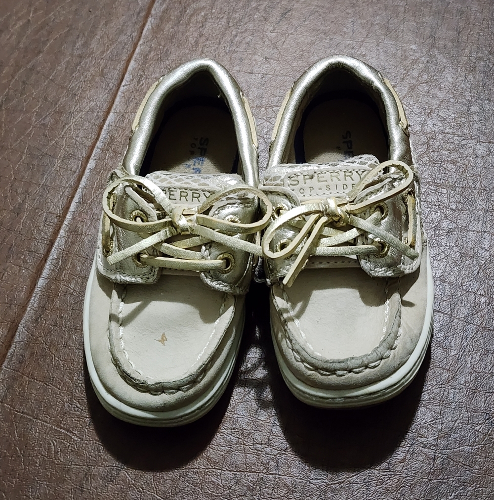 Sperry Kids Metallic Cream And Gold Shoes